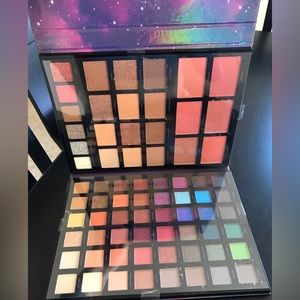 Eyeshadow Palette